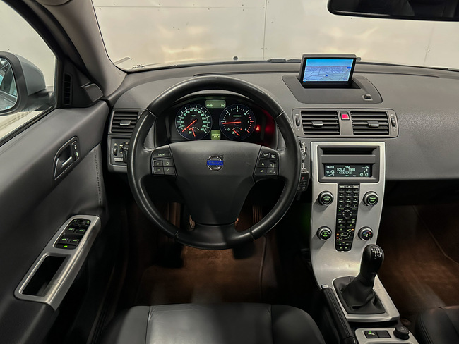 Volvo V50, 2011, 1.6 dīzelis, manuāla