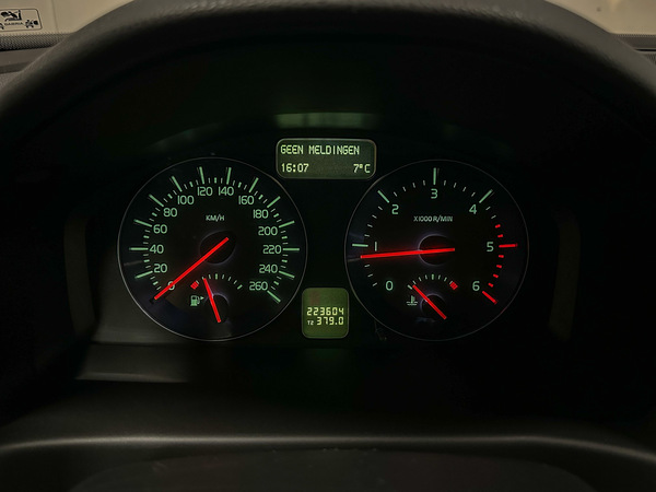 Volvo V50, 2011, 1.6 dīzelis, manuāla