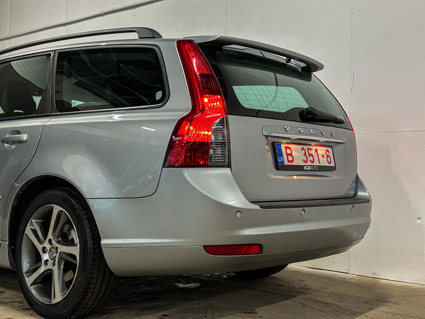 Volvo V50, 2011, 1.6 dīzelis, manuāla