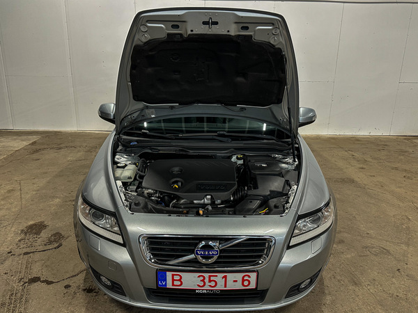 Volvo V50, 2011, 1.6 dīzelis, manuāla