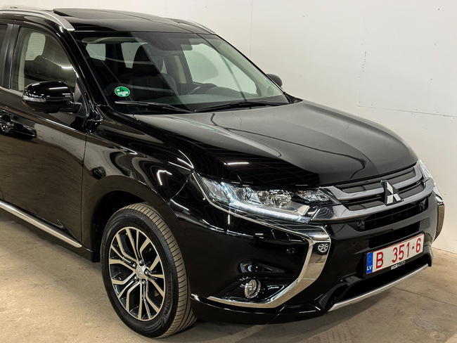 Mitsubishi Outlander, 2015, 2.0 hibrīds, automāts