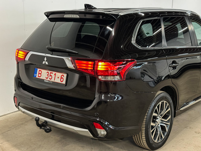 Mitsubishi Outlander, 2015, 2.0 hibrīds, automāts