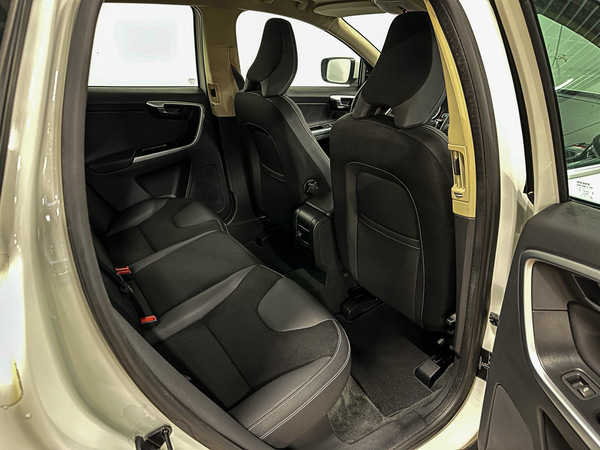 Volvo XC 60, 2011, 2.4 dīzelis, automāts