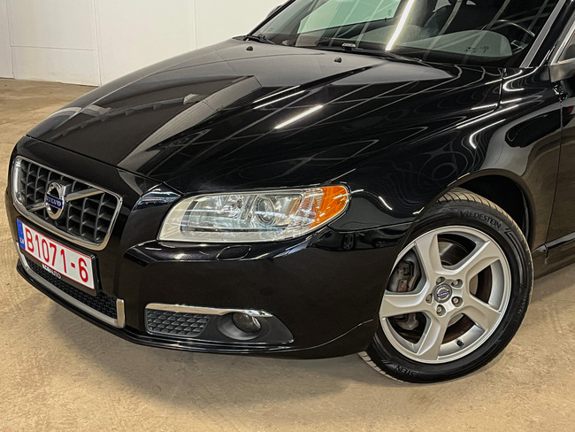 Volvo V70, 2013, 2.0 dīzelis, automāts