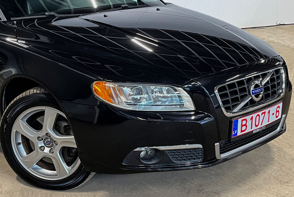 Volvo V70, 2013, 2.0 dīzelis, automāts