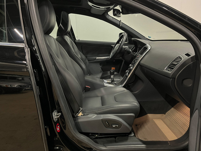 Volvo XC 60, 2014, 2.4 dīzelis, manuāla