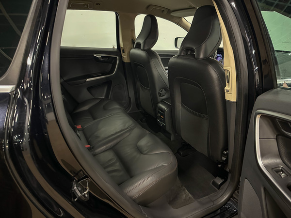 Volvo XC 60, 2010, 2.4 dīzelis, automāts