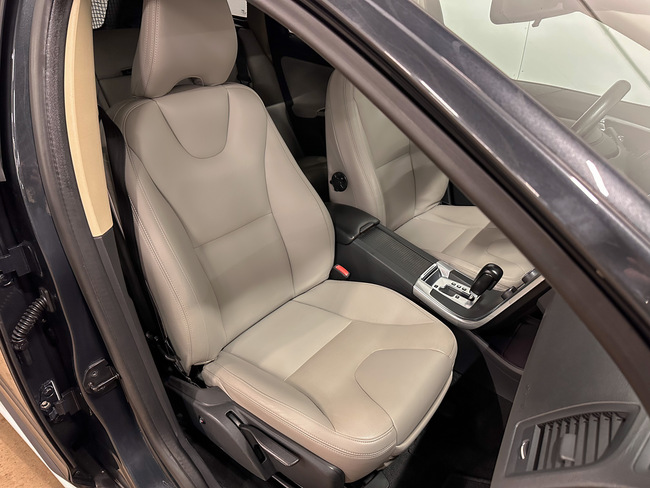 Volvo XC 60, 2012, 2.0 dīzelis, automāts