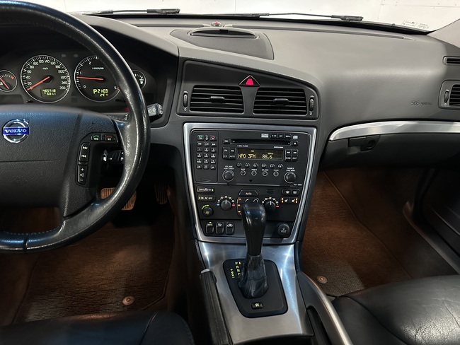 Volvo XC 70, 2004, 2.4 dīzelis, automāts