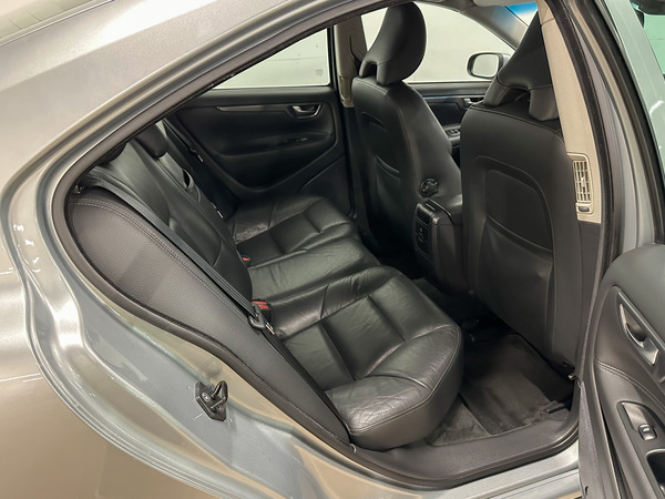 Volvo S60, 2008, 2.4 dīzelis, automāts