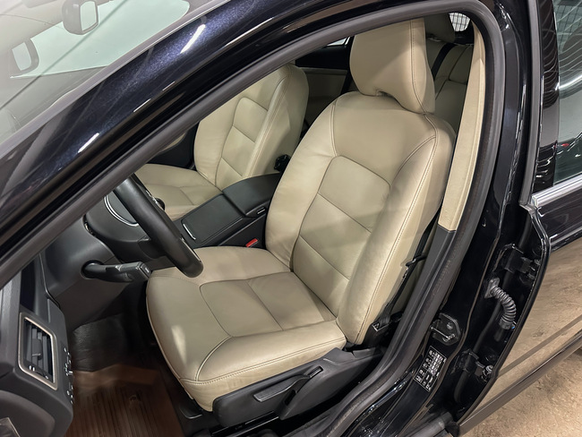 Volvo V70, 2010, 2.0 dīzelis, manuāla