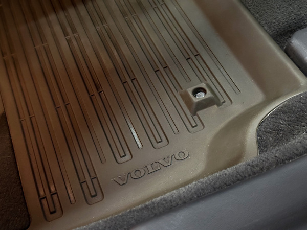 Volvo V70, 2010, 2.0 dīzelis, manuāla