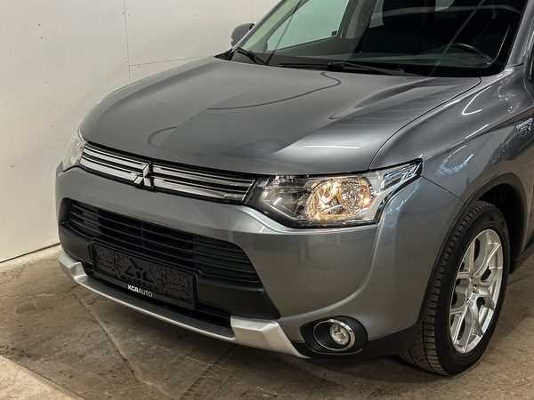 Mitsubishi Outlander, 2015, 2.0 hibrīds, automāts